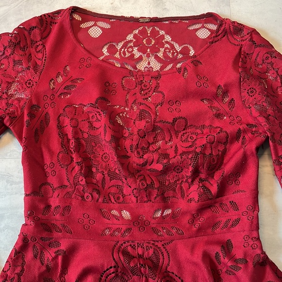 Free People   Lace Dress   Upscale Boho  Rusty Red  NWOT peek a boo back  Size S - Picture 2 of 16